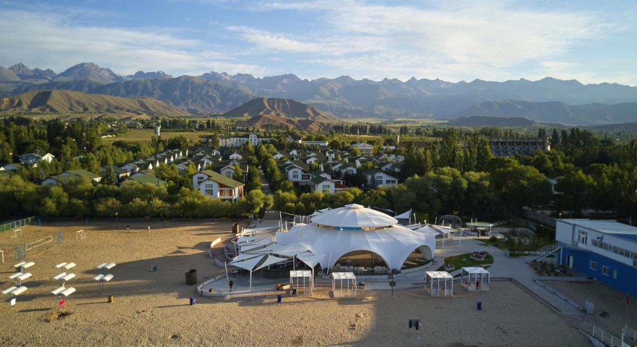 Kapriz Issyk Kul Resort Tscholponata Exterior foto