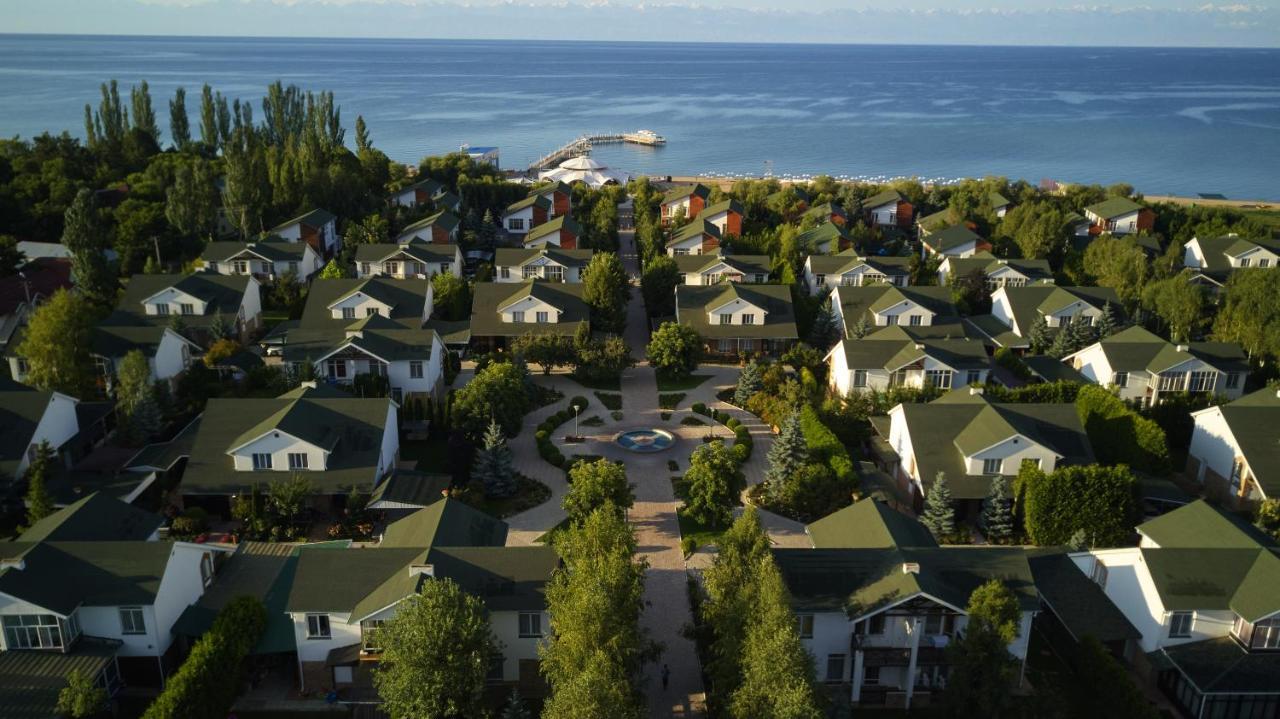 Kapriz Issyk Kul Resort Tscholponata Exterior foto