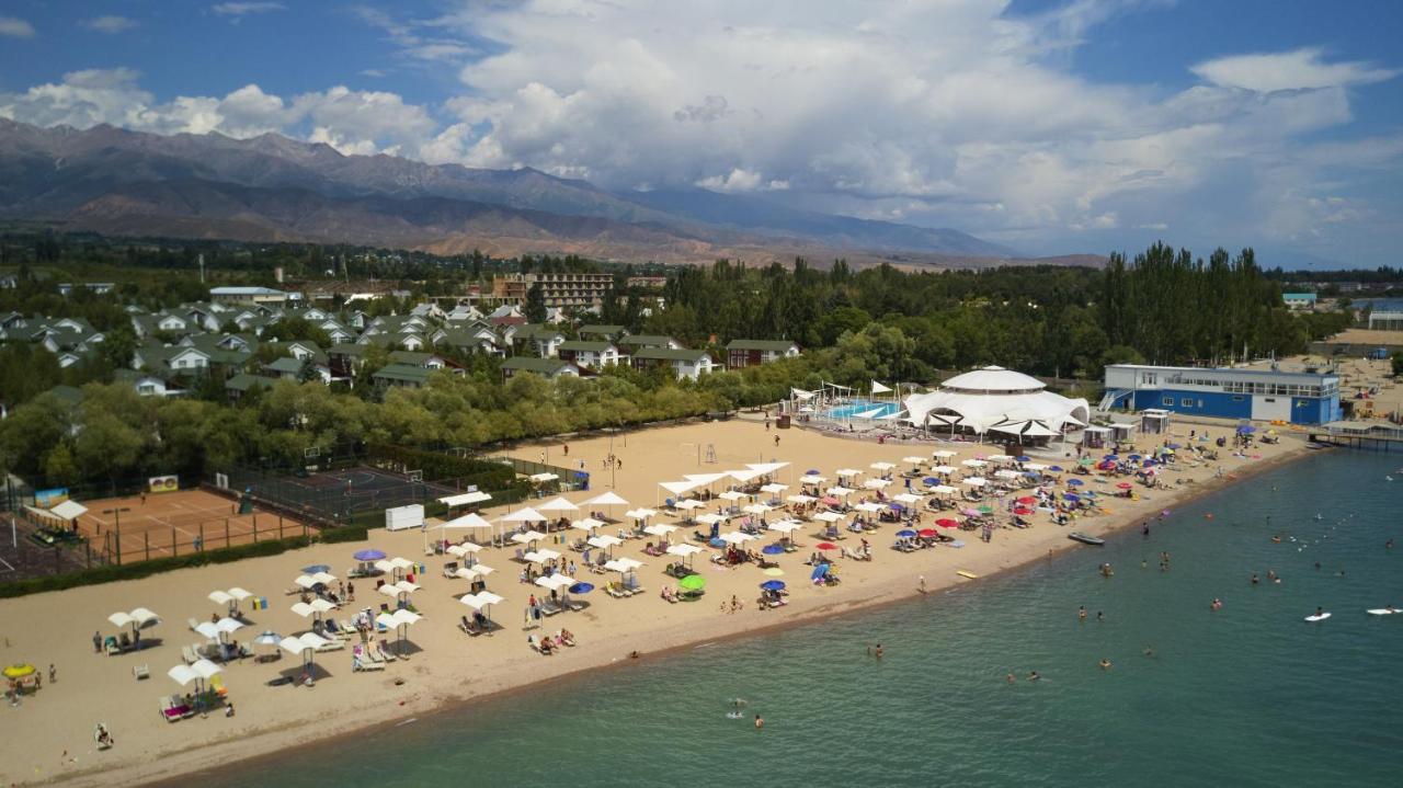 Kapriz Issyk Kul Resort Tscholponata Exterior foto