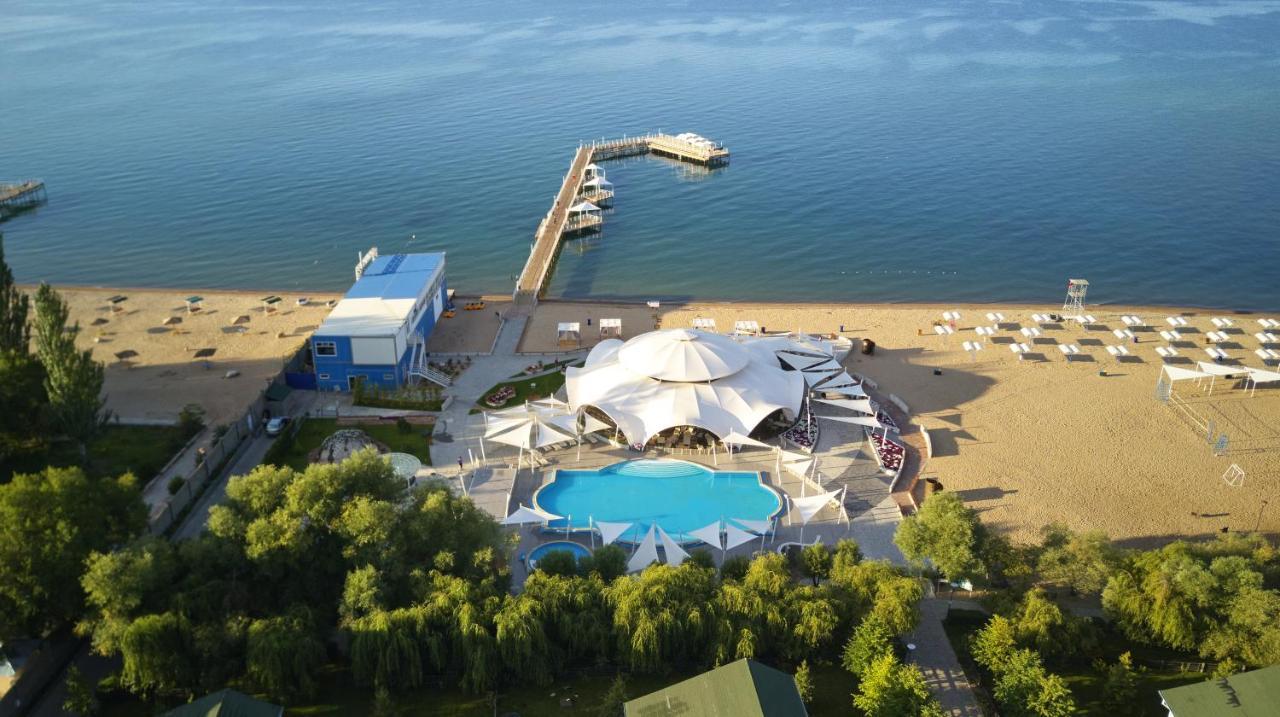 Kapriz Issyk Kul Resort Tscholponata Exterior foto