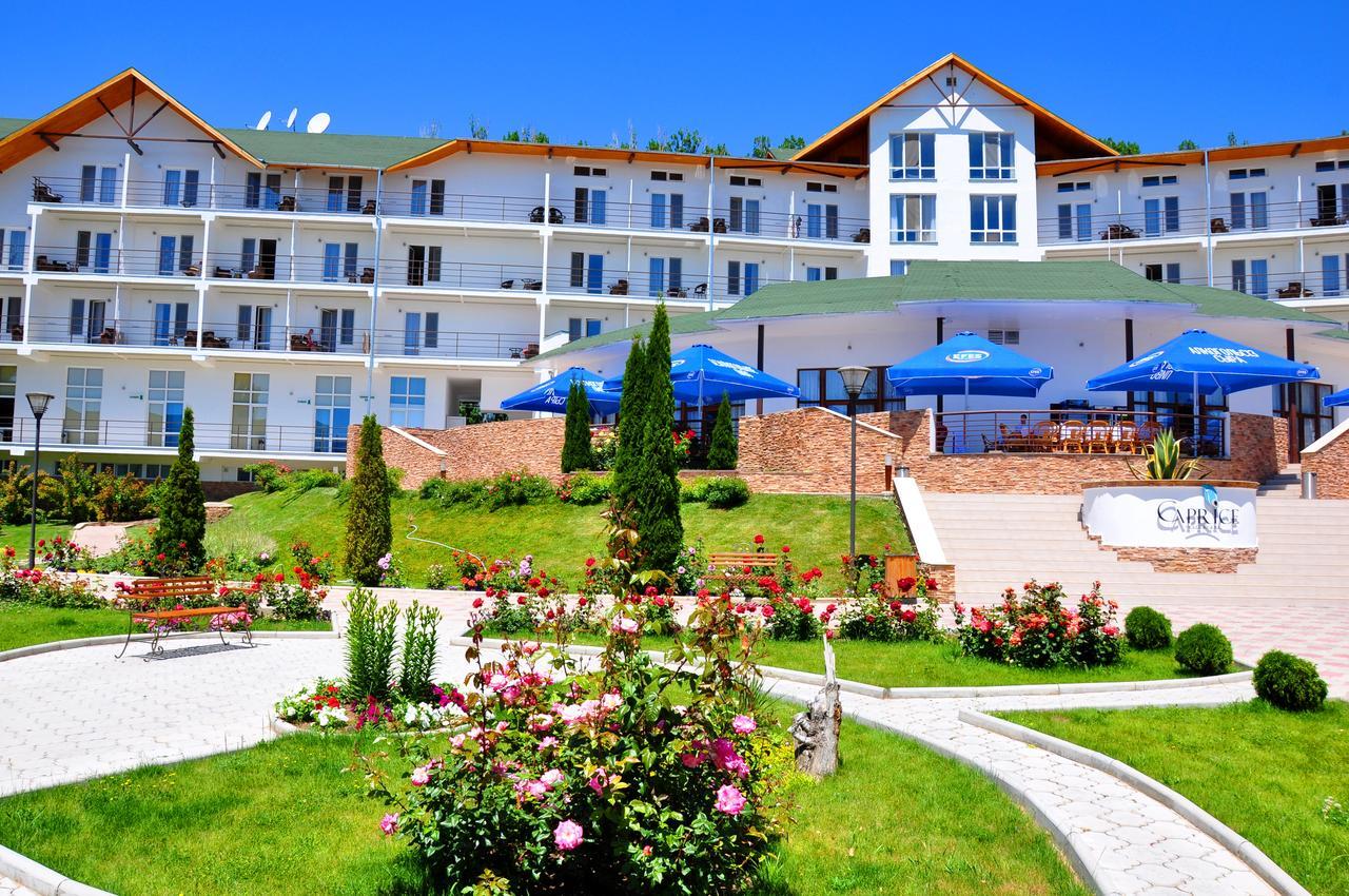 Kapriz Issyk Kul Resort Tscholponata Exterior foto